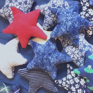 Set of 3 star plushies | Recycled fabric stars | Small dog toys | Cat toys